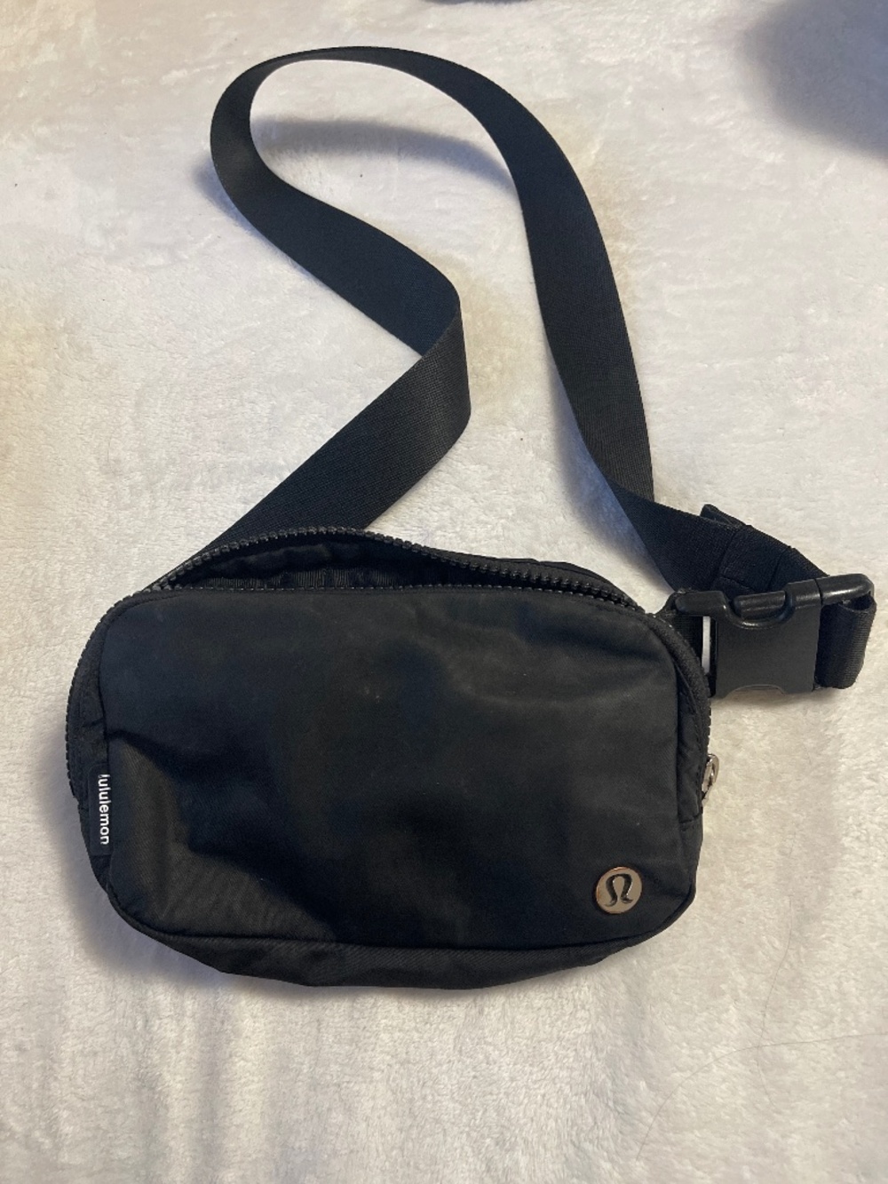 Lululemon Everywhere Belt Bag 1L Mini Bag
